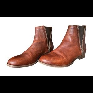 FRYE Women's Carly Zip Chelsea Boot